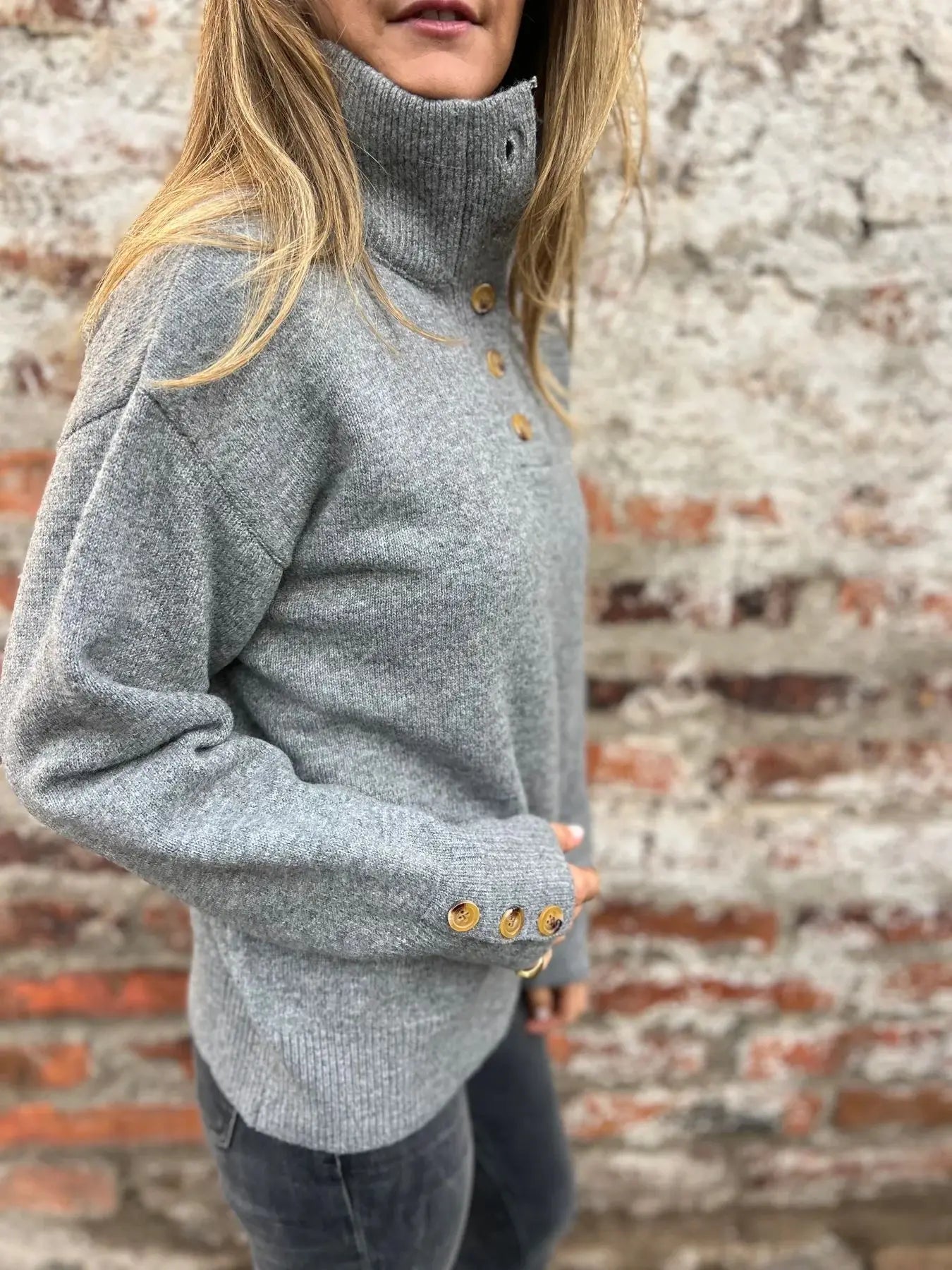 Chic Button Stand Collar Sweater – Stay Cosy & Stylish